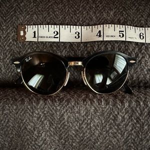 Ray-Ban clubround classic sunglasses